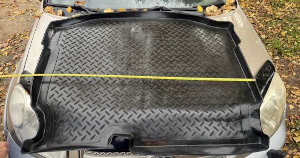 Коврик резиновый в багажник