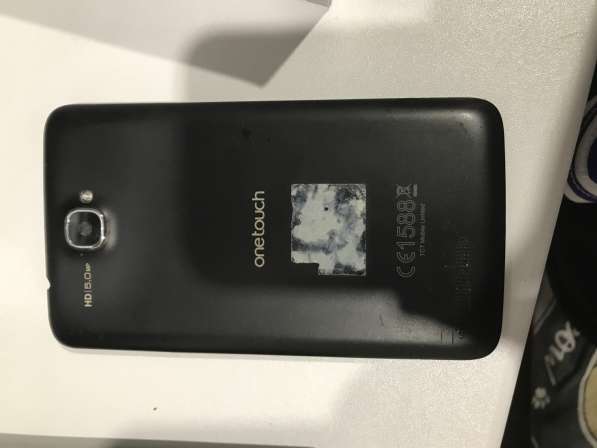 Рабочий телефон one touch но вздутый акб в Москве
