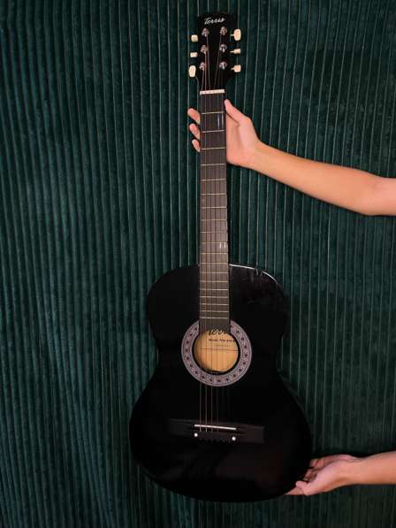 Гитара акустика