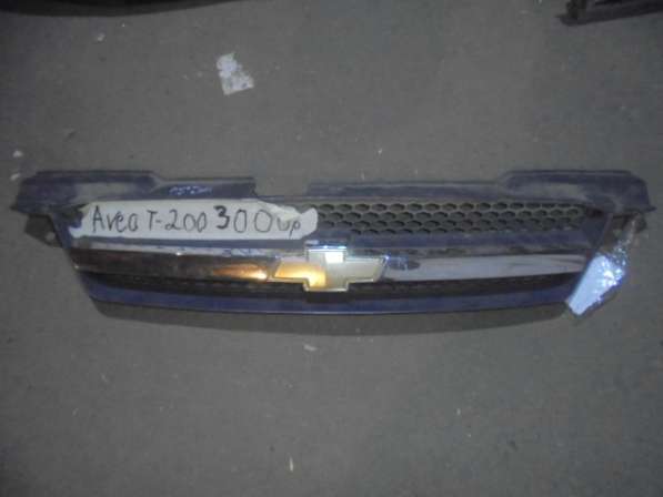 Решетка радиатора авео т200
