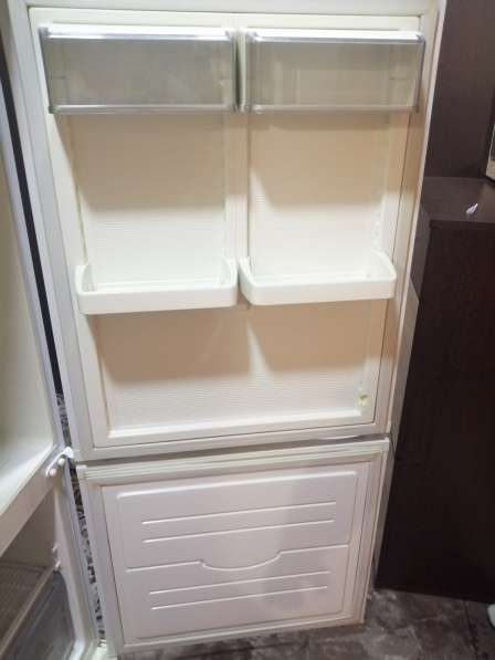 Продам холодильник б/у Атлант рабочий в Тамбове