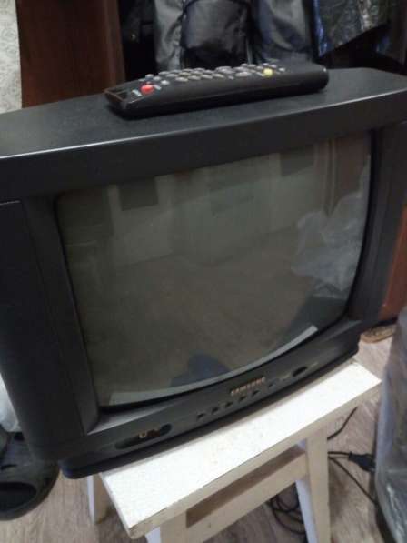 Продается телевизор Samsung CS3339Z