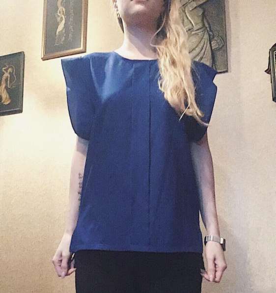 Блузка синяя лёгкая