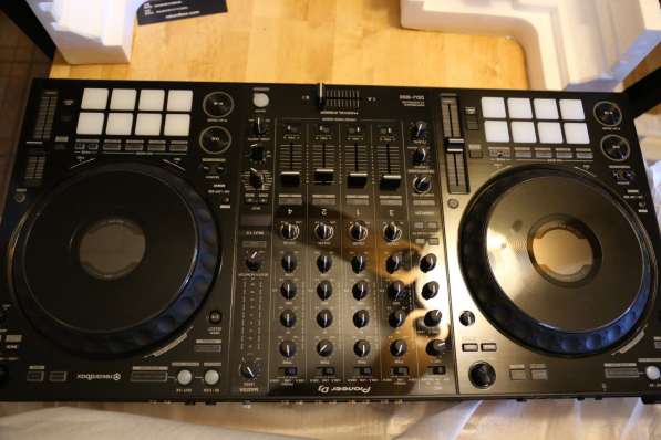 Продается новый Pioneer DJ DDJ-1000 4-канальный профессионал