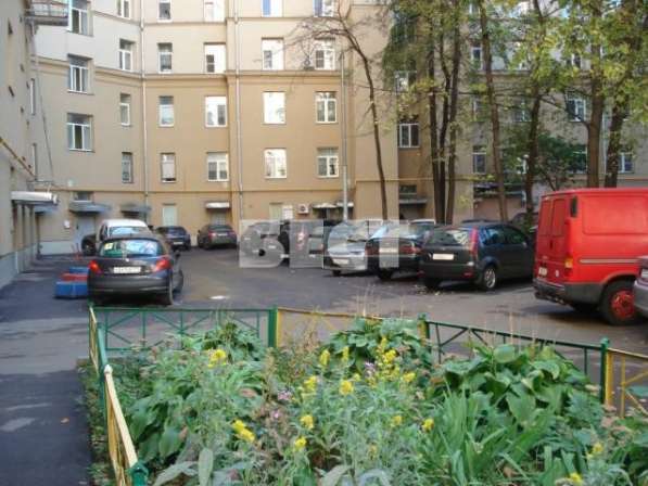 Продам трехкомнатную квартиру в Москве. Жилая площадь 80 кв.м. Этаж 11. Дом кирпичный. 