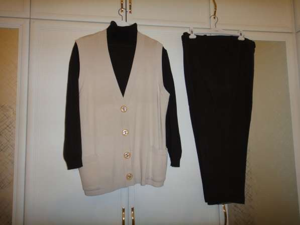 Комплект темно-коричневый шерстяной: свитер и брюки 60р в Санкт-Петербурге