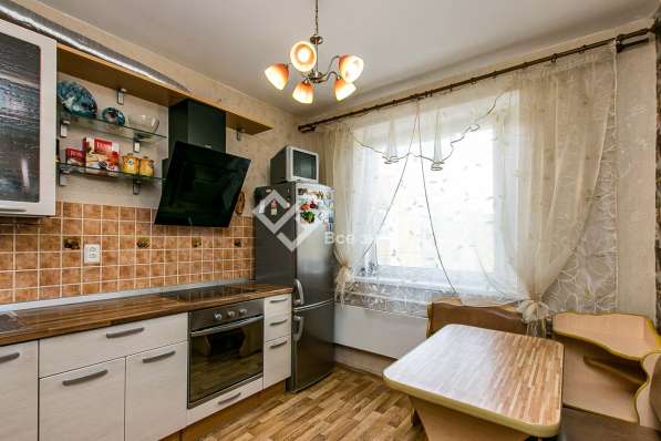 Продам квартиру г. Челябинск, ул. 250-летия Челябинска, 20А в Челябинске
