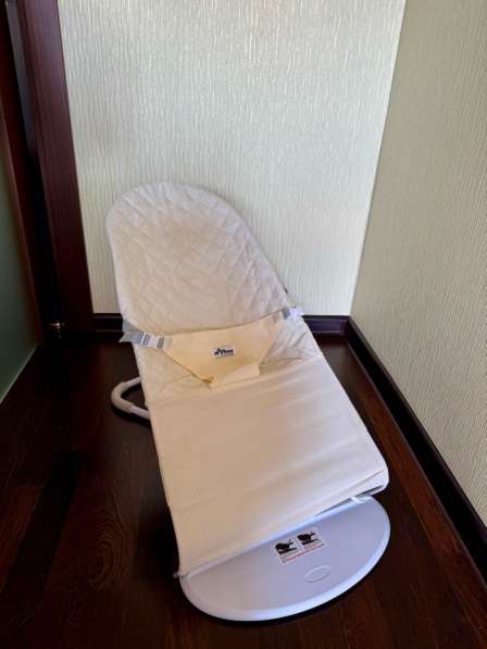 Шезлонг - качалка для малыша Miyoumi