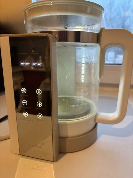 Продаю чайник в Омске