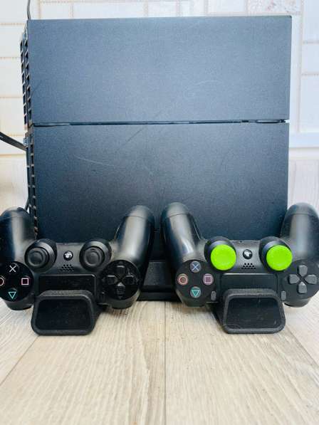 PS4,диски в подарок