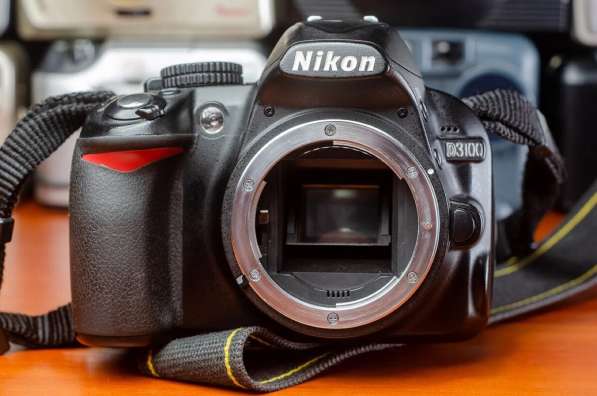 Nikon d3100 + Nikon 35mm 1.8