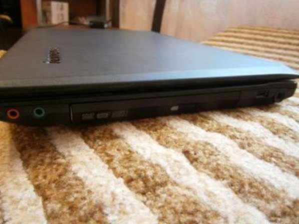 Ноутбук Lenovo G565 в фото 4