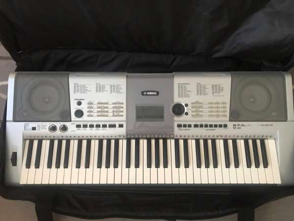 Синтезатор Yamaha PSR E403