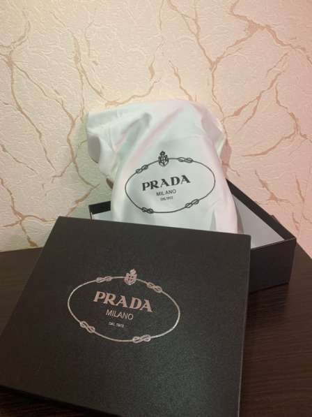 Сумка Prada