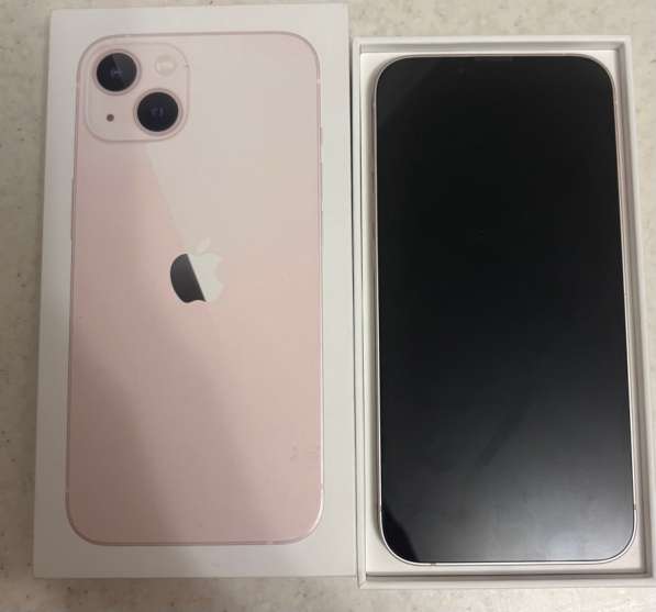 Продам айфон 13