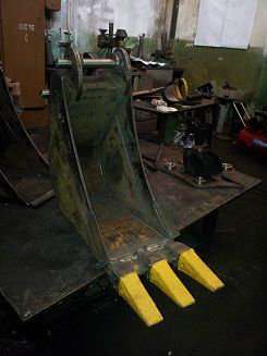 Задний ковш Hidromek 102B в Санкт-Петербурге фото 6