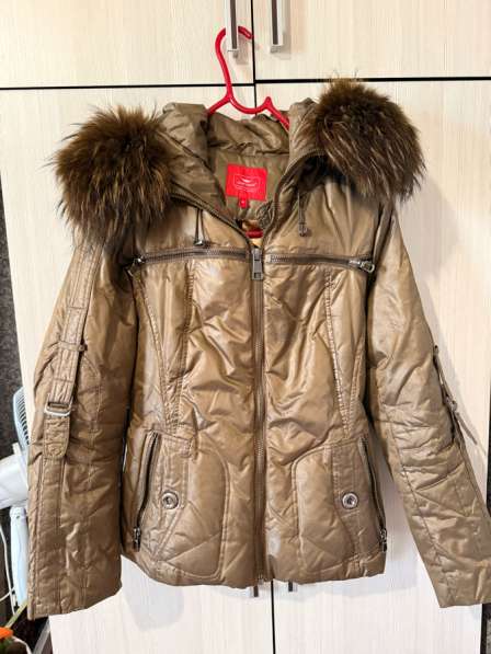 Продам куртки в Тамбове