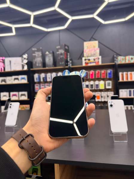 IPhone 16 pro 256 в Москве фото 6