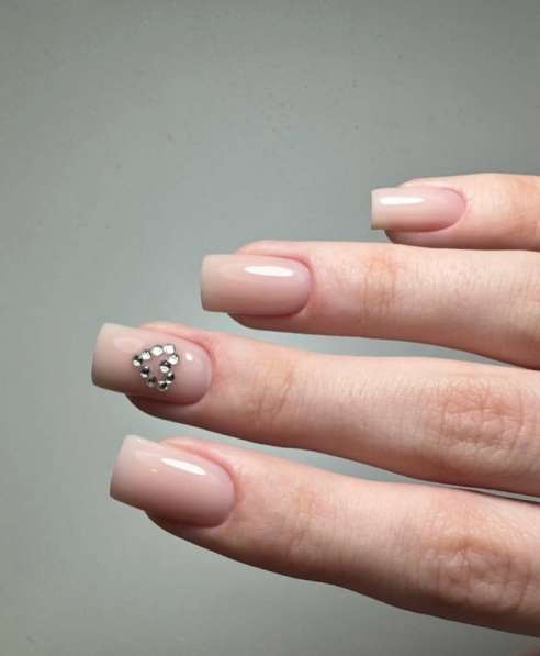 Маникюр, наращивание в Новосибирске