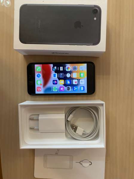 Продам iPhone7