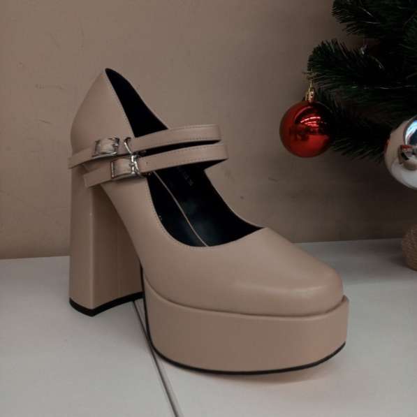 Туфли женские бежевого света