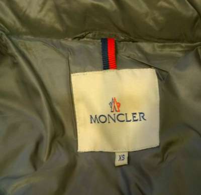 Пуховик Moncler Размер 42/44 в Санкт-Петербурге фото 4