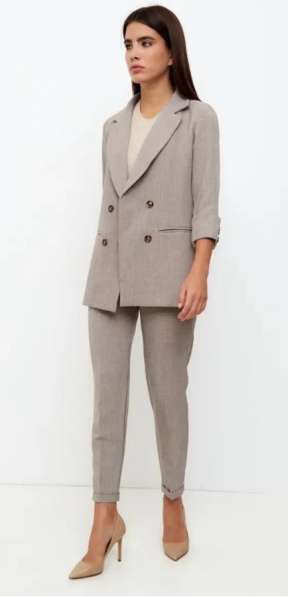 Брючный костюм женский