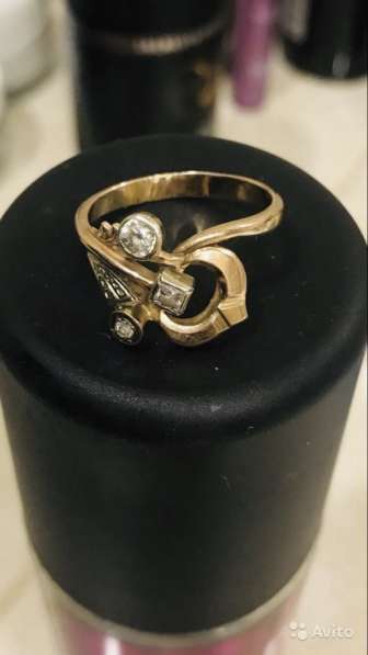 Золотое кольцо с бриллиантами в Симферополе