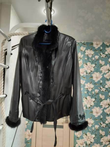 Продам женскую куртку из натуральной кожи MARKOFF в Ангарске фото 3