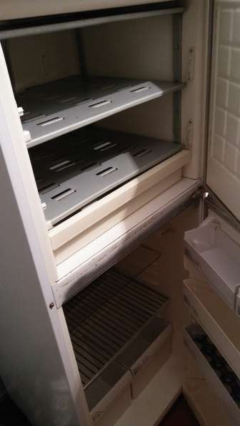 Холодильник Бирюса 2-ух камерная в 