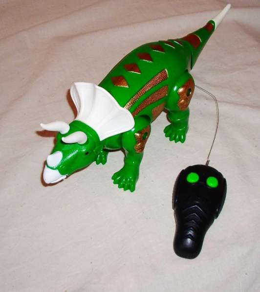Робот-Динозавр Стиракозавр Darkonia на радиоуправлении