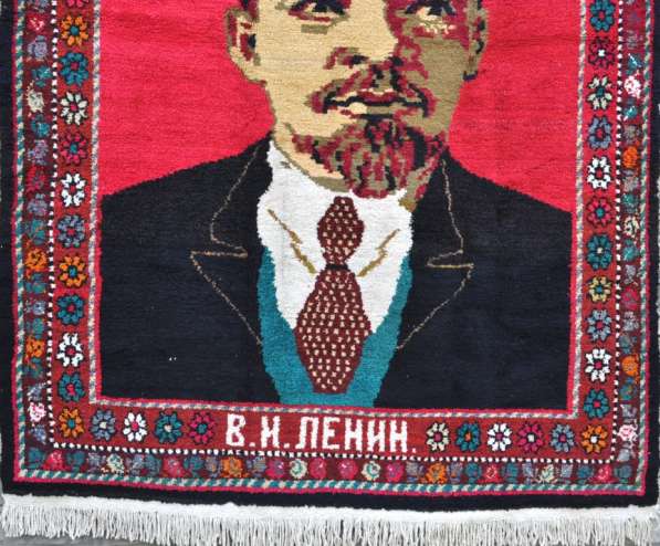 Антикварный ковер ручной работы с изображением Ленина-2 в Санкт-Петербурге фото 4