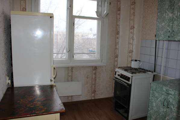 Сдам однокомнатную квартиру в Волгоград.Жилая площадь 36 кв.м.Этаж 3.