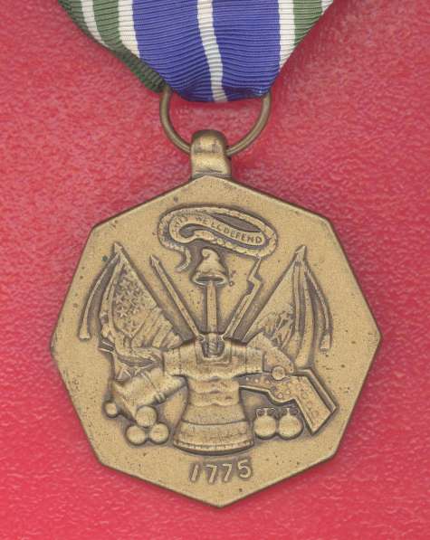 США медаль За военные достижения Армии США в Орле фото 15