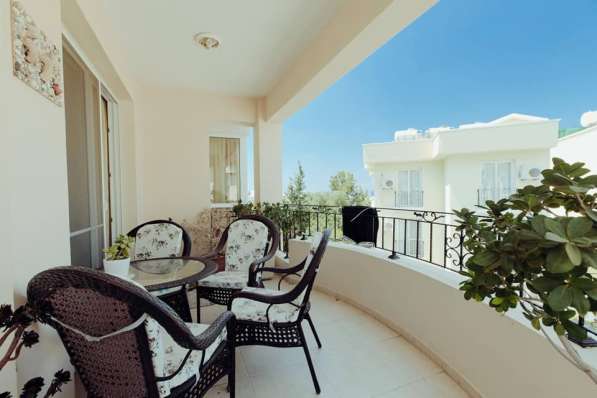 Продам квартиру 134 м 3+1 в Алсанджаке с балконами бассейном в фото 8