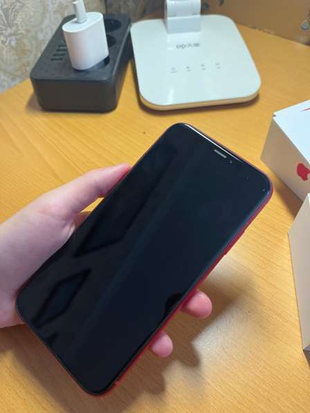 Apple iPhone XR 128 Gb red Москва в Москве фото 4