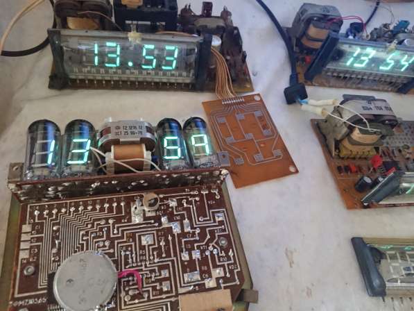 Часы электронные цифровые 4 штуки в Челябинске фото 16