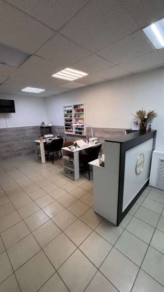 Аренда маникюрного стола 2/2 или полный месяц в Краснодаре фото 9