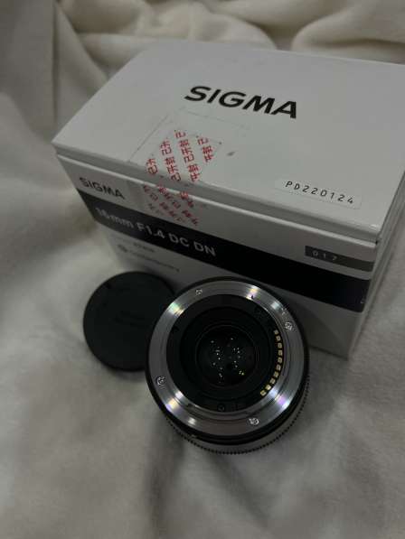 Sigma 16mm f 1 4 sony e + светофильтр в Красноярске фото 5