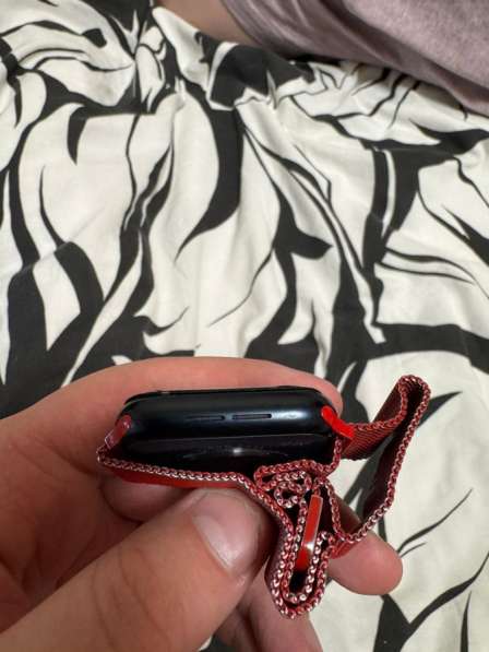 Продам Apple watch 2022 se 44mm в Москве фото 3