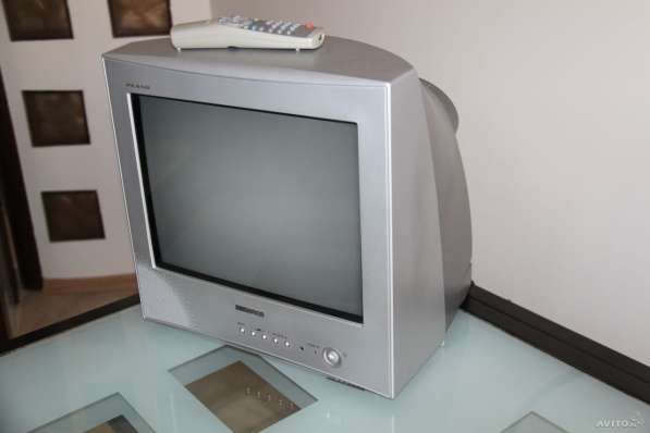Телевизор Samsung Plano 15’ с плоским экраном в Москве