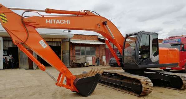 Продам экскаватор Хитачи Hitachi ZX240 в Уфе фото 13