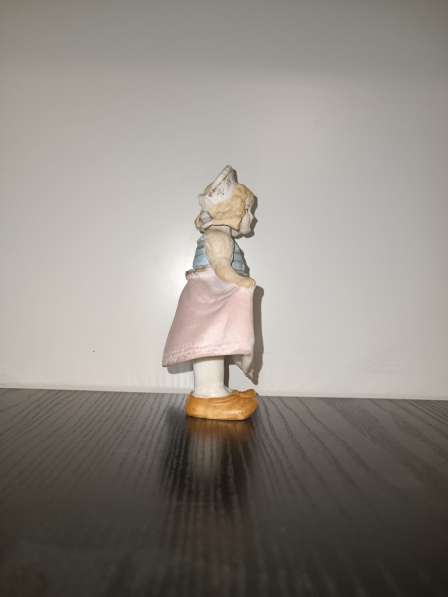 Кукла-качалка (болванчик) "Танцующая девочка" в фото 4