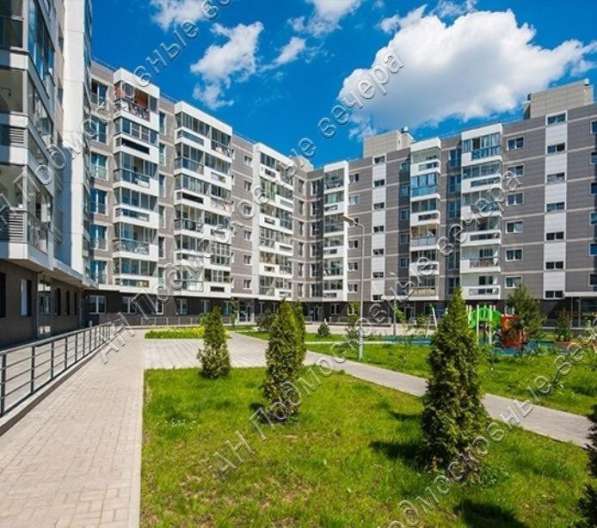 Продам двухкомнатную квартиру в Москва.Жилая площадь 60,20 кв.м.Этаж 3.Есть Балкон.
