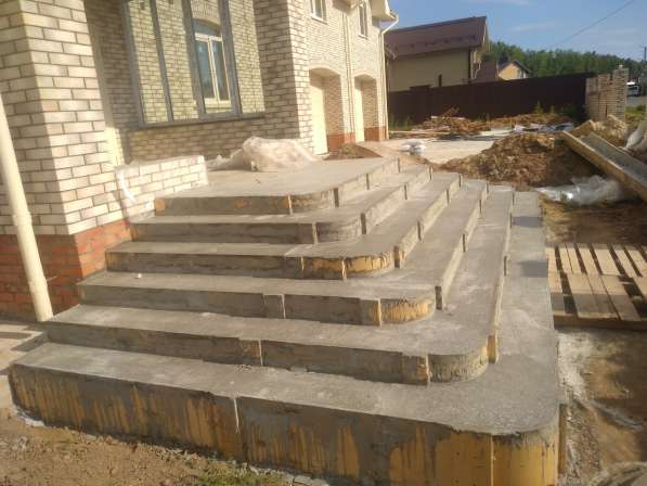 Изготовление железо-бетонных лестниц для коттеджа в Ульяновске