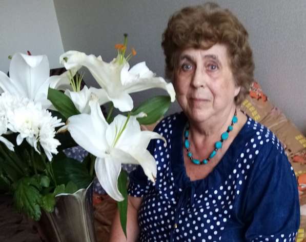ИРИНА, 76 лет, хочет познакомиться