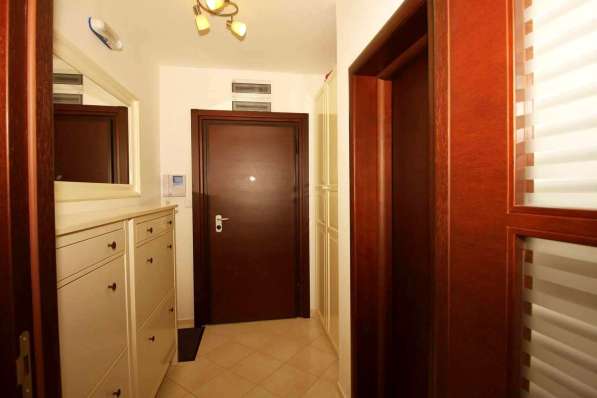 Квартира с двумя спальнями в центре Бар Черногория в фото 3