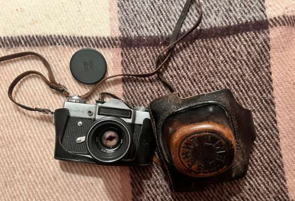 Пленочный фотоаппарат Зенит е, 70ые
