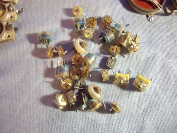 Конденсаторы проходные, подстроечные в Челябинске фото 12