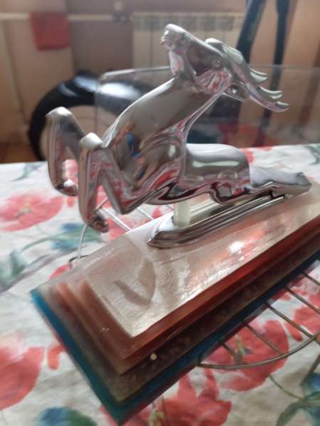 Олень на постаменте в Сарове